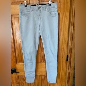 Democracy “Ab Technology” gray capris